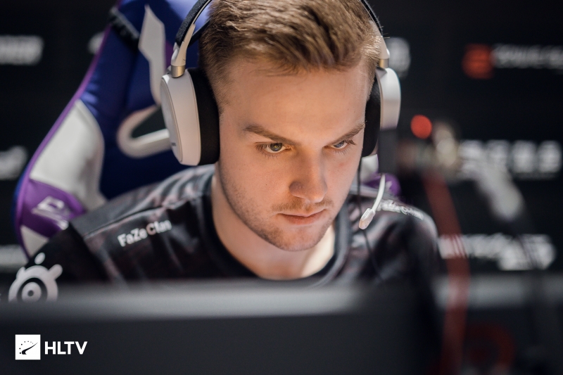 屋漏偏逢连夜雨，FNC掉入败者组还遭遇这种事